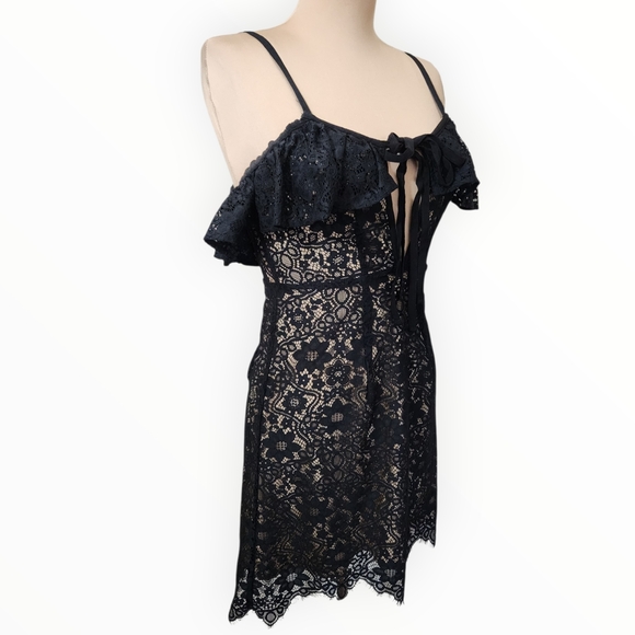 FOR LOVE & LEMONS "Rosemary" Cold Shoulder Lace Mini Dress - Size S - Picture 5 of 14
